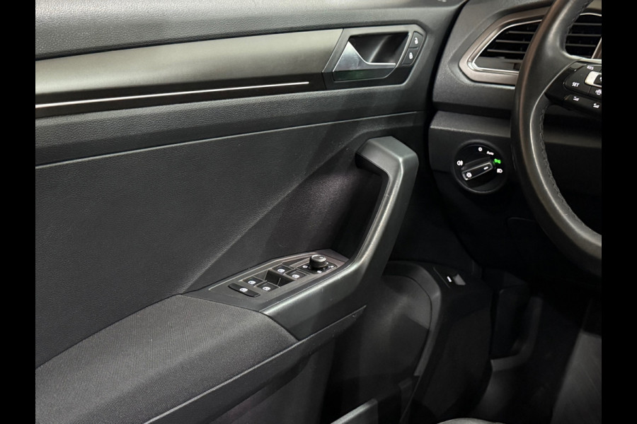 Volkswagen T-Roc 1.0 TSI Style | Virtual Cockpit | LED | Carplay