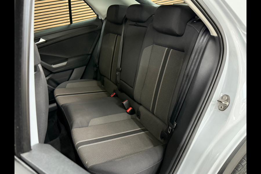 Volkswagen T-Roc 1.0 TSI Style | Virtual Cockpit | LED | Carplay