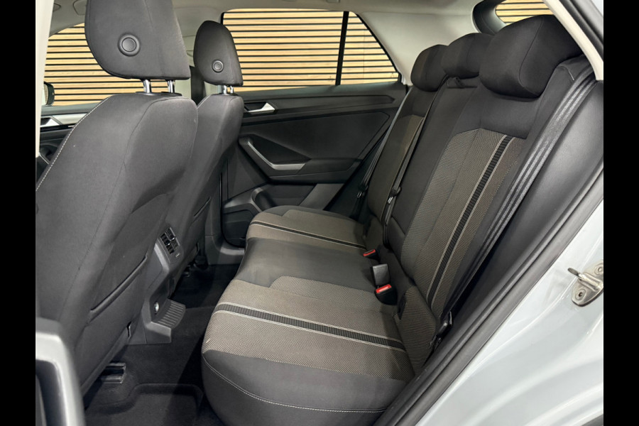 Volkswagen T-Roc 1.0 TSI Style | Virtual Cockpit | LED | Carplay