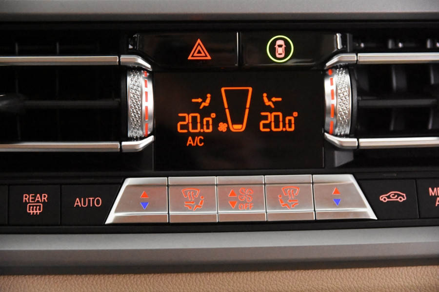 BMW 3-serie 330e Business Edition Plus *1ste Eigenaar*Navigatie*Parkassist*