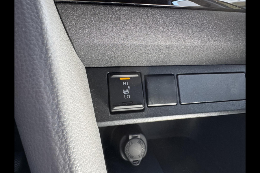 Toyota Yaris Cross 1.5 Hybrid Dynamic Plus | Head up display, Elektrische achterklep, Smart connect, Stoel + Stuurverwarming, Keyless