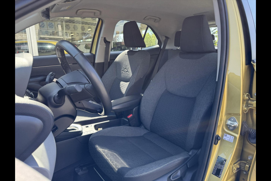 Toyota Yaris Cross 1.5 Hybrid Dynamic Plus | Head up display, Elektrische achterklep, Smart connect, Stoel + Stuurverwarming, Keyless