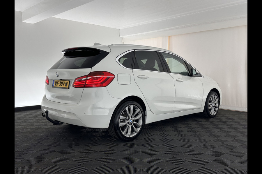BMW 2 Serie Active Tourer 218i Corporate Lease Executive Aut. *NAVI-FULLMAP | FULL-LED | SPORT-SEATS | CAMERA | ECC | PDC | CRUISE | 18''ALU*