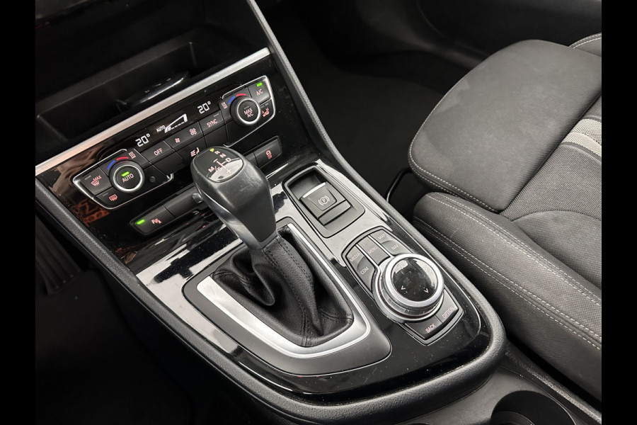 BMW 2 Serie Active Tourer 218i Corporate Lease Executive Aut. *NAVI-FULLMAP | FULL-LED | SPORT-SEATS | CAMERA | ECC | PDC | CRUISE | 18''ALU*