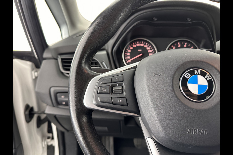 BMW 2 Serie Active Tourer 218i Corporate Lease Executive Aut. *NAVI-FULLMAP | FULL-LED | SPORT-SEATS | CAMERA | ECC | PDC | CRUISE | 18''ALU*