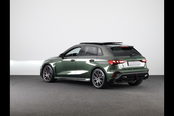 Audi RS 3 SPORTBACK 2.5 TFSI quattro 400pk Panoramadak | Schaal stoelen | Head Up Display | Sonsos audio