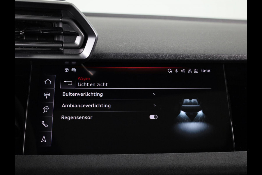 Audi RS 3 SPORTBACK 2.5 TFSI quattro 400pk Panoramadak | Schaal stoelen | Head Up Display | Sonsos audio