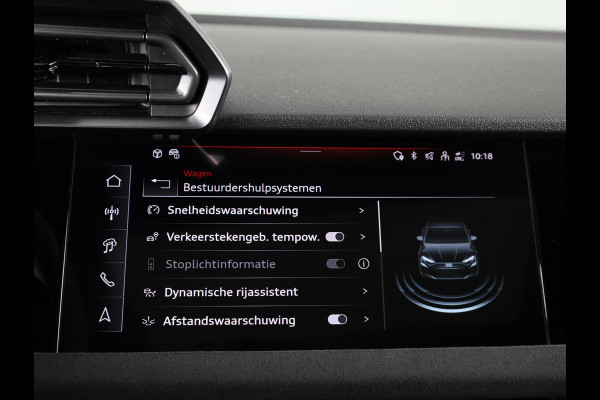Audi RS 3 SPORTBACK 2.5 TFSI quattro 400pk Panoramadak | Schaal stoelen | Head Up Display | Sonsos audio