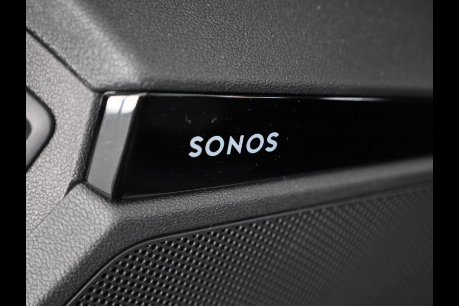 Audi RS 3 SPORTBACK 2.5 TFSI quattro 400pk Panoramadak | Schaal stoelen | Head Up Display | Sonsos audio
