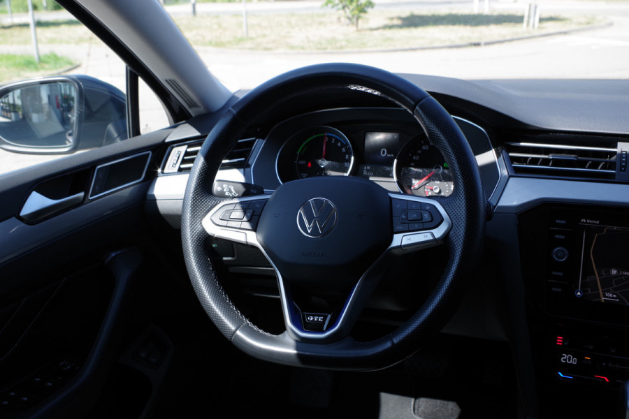 Volkswagen Passat Variant 1.4 TSI PHEV GTE 218 PK Business, Leder-Acantara, Trekhaak, Winterpakket, Adap. Cruise Control