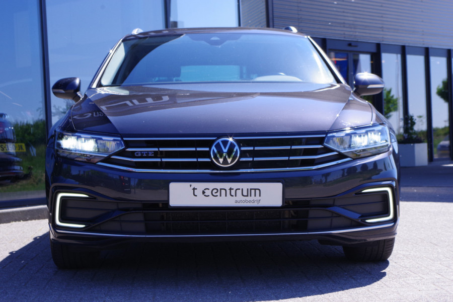 Volkswagen Passat Variant 1.4 TSI PHEV GTE 218 PK Business, Leder-Acantara, Trekhaak, Winterpakket, Adap. Cruise Control