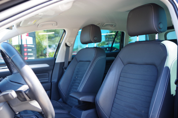Volkswagen Passat Variant 1.4 TSI PHEV GTE 218 PK Business, Leder-Acantara, Trekhaak, Winterpakket, Adap. Cruise Control