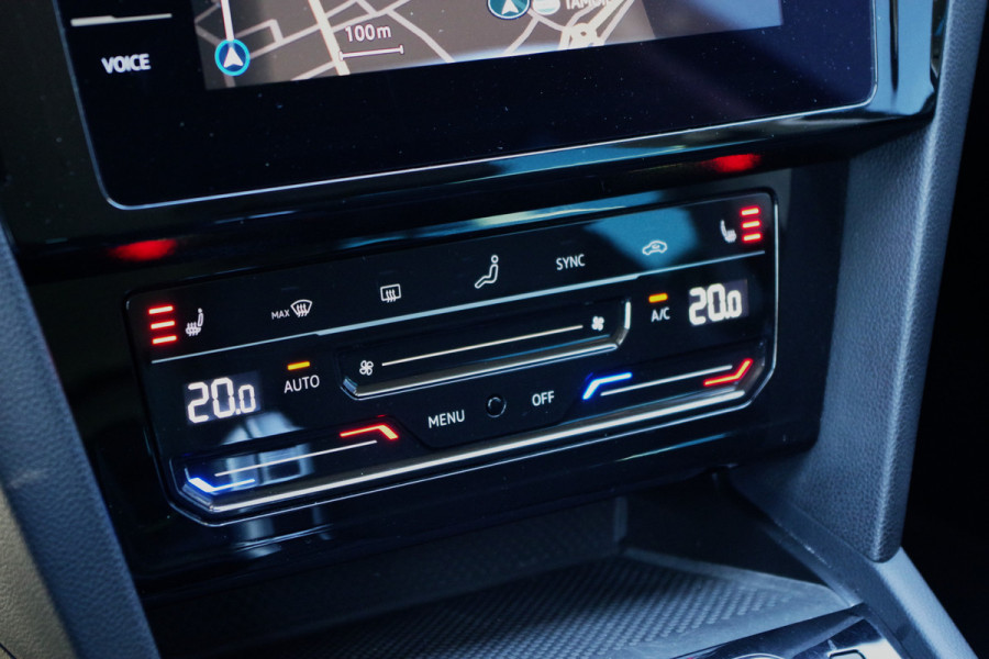 Volkswagen Passat Variant 1.4 TSI PHEV GTE 218 PK Business, Leder-Acantara, Trekhaak, Winterpakket, Adap. Cruise Control