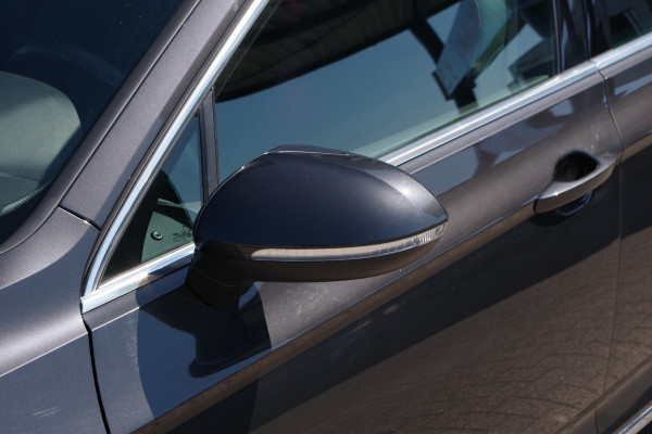 Volkswagen Passat Variant 1.4 TSI PHEV GTE 218 PK Business, Leder-Acantara, Trekhaak, Winterpakket, Adap. Cruise Control