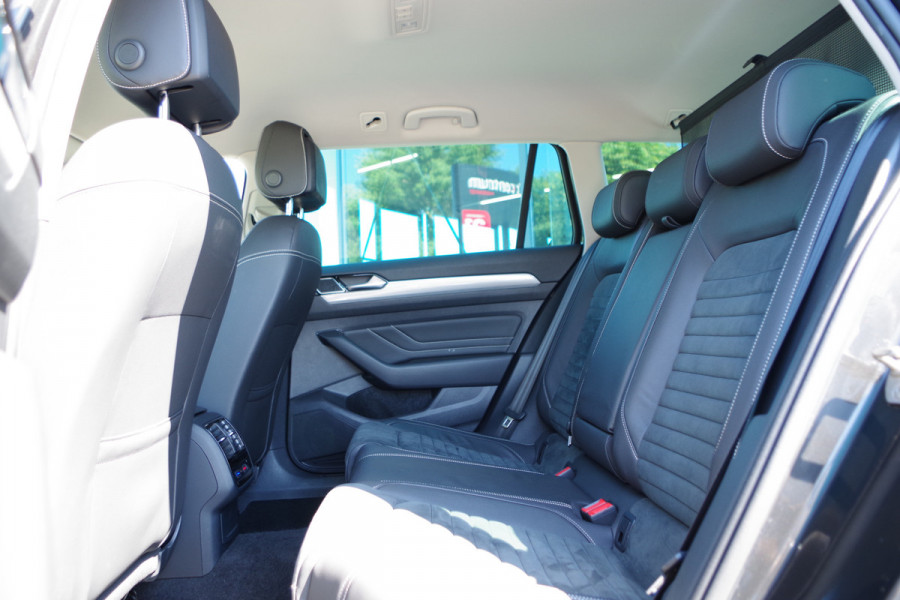 Volkswagen Passat Variant 1.4 TSI PHEV GTE 218 PK Business, Leder-Acantara, Trekhaak, Winterpakket, Adap. Cruise Control