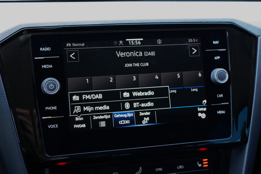 Volkswagen Passat Variant 1.4 TSI PHEV GTE 218 PK Business, Leder-Acantara, Trekhaak, Winterpakket, Adap. Cruise Control