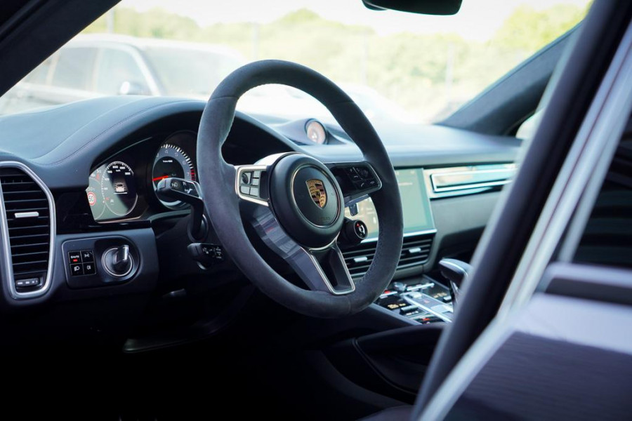 Porsche Cayenne Coupé 2.9 S / Sport Design Carbon / Pepita / Trekhaak
