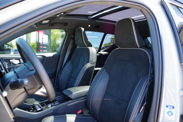 Volvo XC40 1.5 T4 Recharge R-Design 211 PK PHEV, Panoramadak, Trekhaak, Memory, 360 Camera, Winterpakket