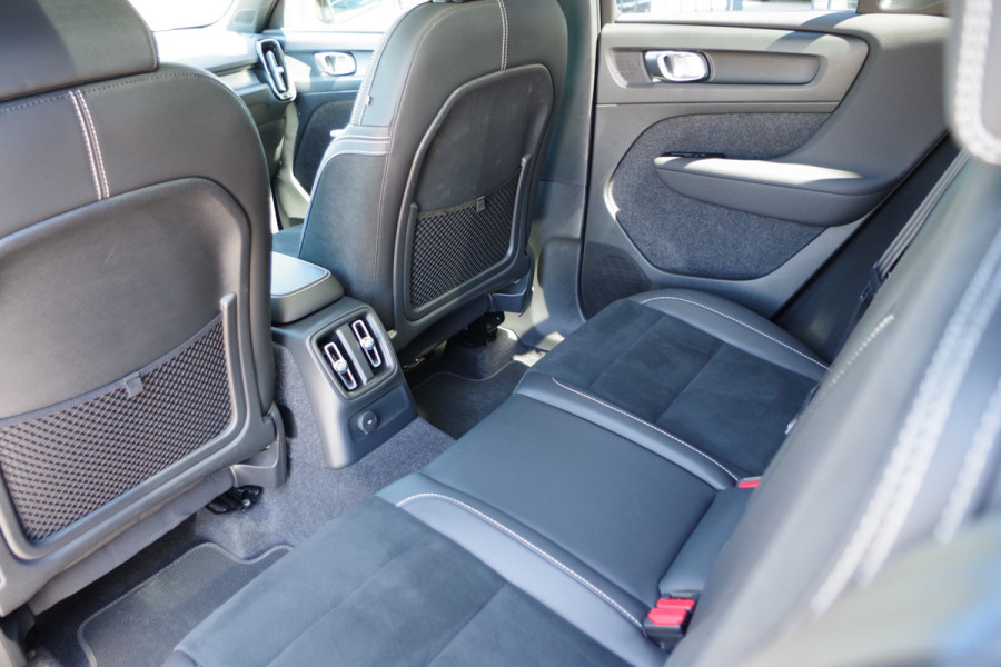 Volvo XC40 1.5 T4 Recharge R-Design 211 PK PHEV, Panoramadak, Trekhaak, Memory, 360 Camera, Winterpakket