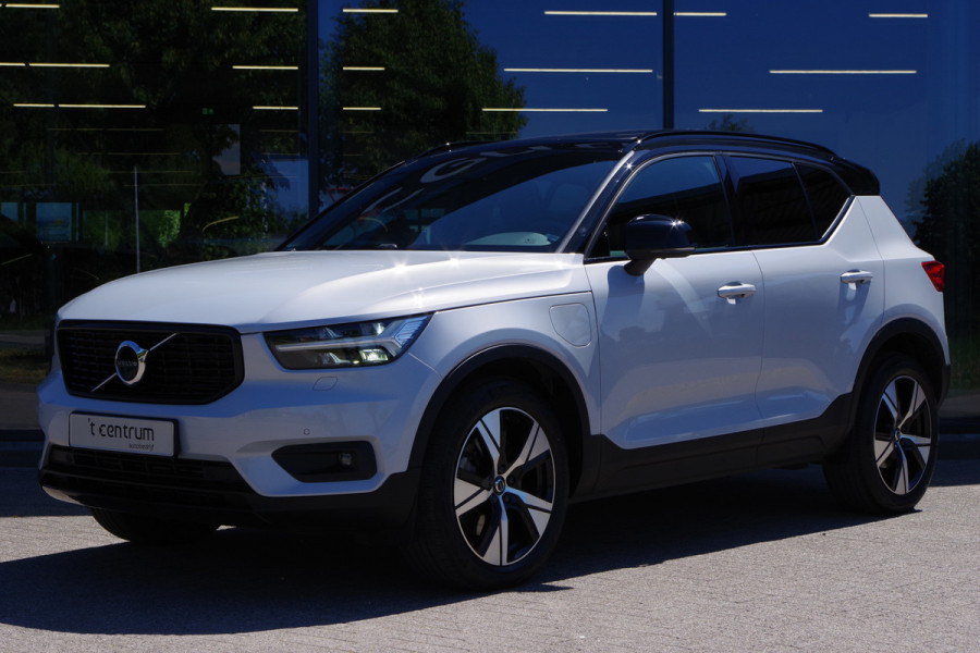 Volvo XC40 1.5 T4 Recharge R-Design 211 PK PHEV, Panoramadak, Trekhaak, Memory, 360 Camera, Winterpakket