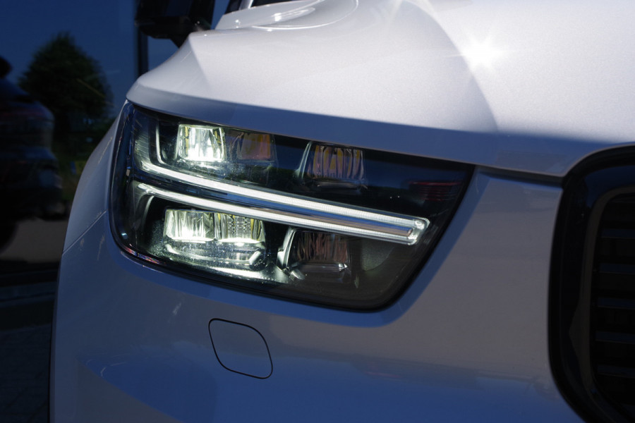 Volvo XC40 1.5 T4 Recharge R-Design 211 PK PHEV, Panoramadak, Trekhaak, Memory, 360 Camera, Winterpakket