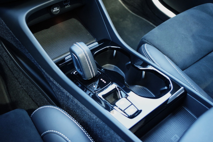 Volvo XC40 1.5 T4 Recharge R-Design 211 PK PHEV, Panoramadak, Trekhaak, Memory, 360 Camera, Winterpakket