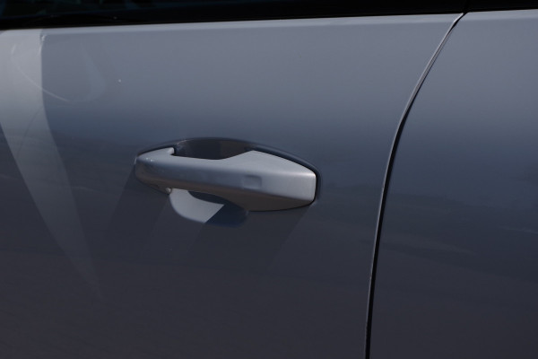 Volvo XC40 1.5 T4 Recharge R-Design 211 PK PHEV, Panoramadak, Trekhaak, Memory, 360 Camera, Winterpakket