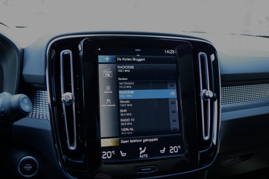 Volvo XC40 1.5 T4 Recharge R-Design 211 PK PHEV, Panoramadak, Trekhaak, Memory, 360 Camera, Winterpakket