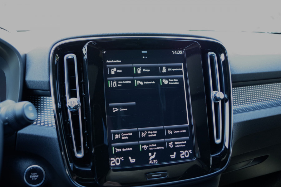 Volvo XC40 1.5 T4 Recharge R-Design 211 PK PHEV, Panoramadak, Trekhaak, Memory, 360 Camera, Winterpakket