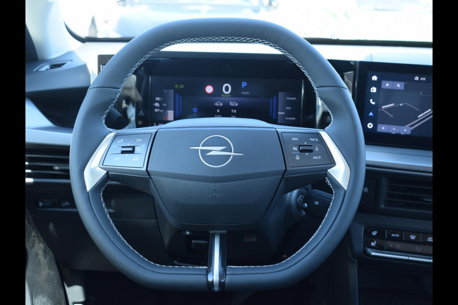 Opel Frontera Electric GS 44 kWh 3 FASE | NAVIGATIE / CARPLAY | ACHTERUITRIJCAMERA MET SENSOREN | E.C.C. | WINTERPAKKET