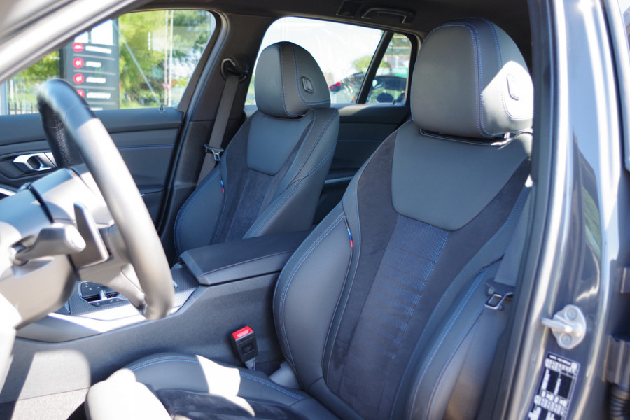BMW 3 Serie Touring 330e xDrive 293 PK M-Sport PHEV, Dravit Grau, Trekhaak, Memory, Head-Up