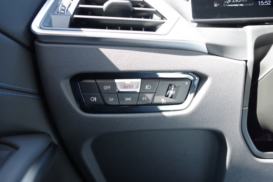 BMW 3 Serie Touring 330e xDrive 293 PK M-Sport PHEV, Dravit Grau, Trekhaak, Memory, Head-Up