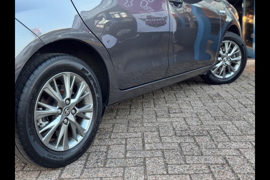 Toyota Yaris 1.5 Hybrid Dynamic 2019 AUT NAVI APK NAP!