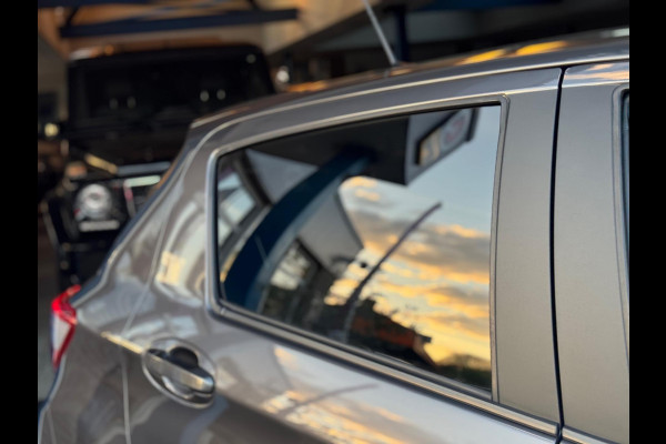 Toyota Yaris 1.5 Hybrid Dynamic 2019 AUT NAVI APK NAP!