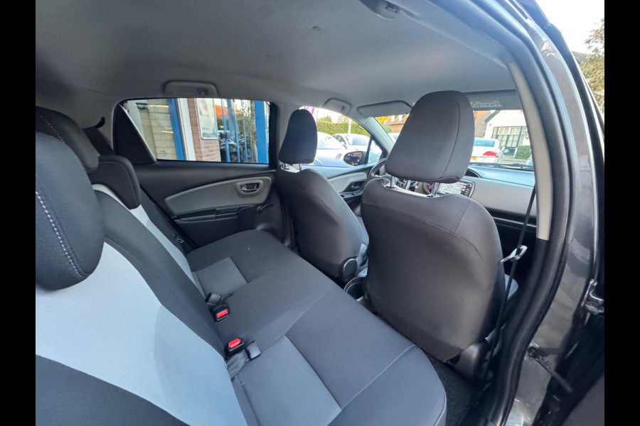 Toyota Yaris 1.5 Hybrid Dynamic 2019 AUT NAVI APK NAP!