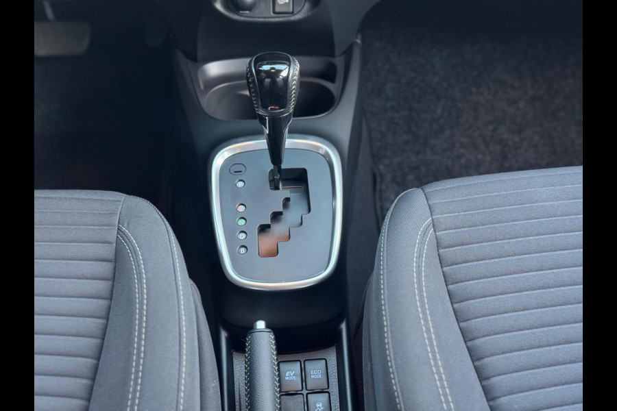 Toyota Yaris 1.5 Hybrid Dynamic 2019 AUT NAVI APK NAP!