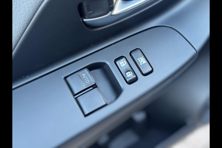 Toyota Yaris 1.5 Hybrid Dynamic 2019 AUT NAVI APK NAP!