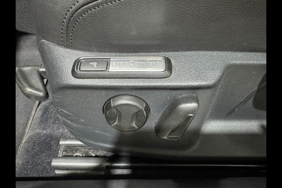 Volkswagen Passat Variant 1.4 TSI GTE Highline | Virtual | Winterpakket | Carplay
