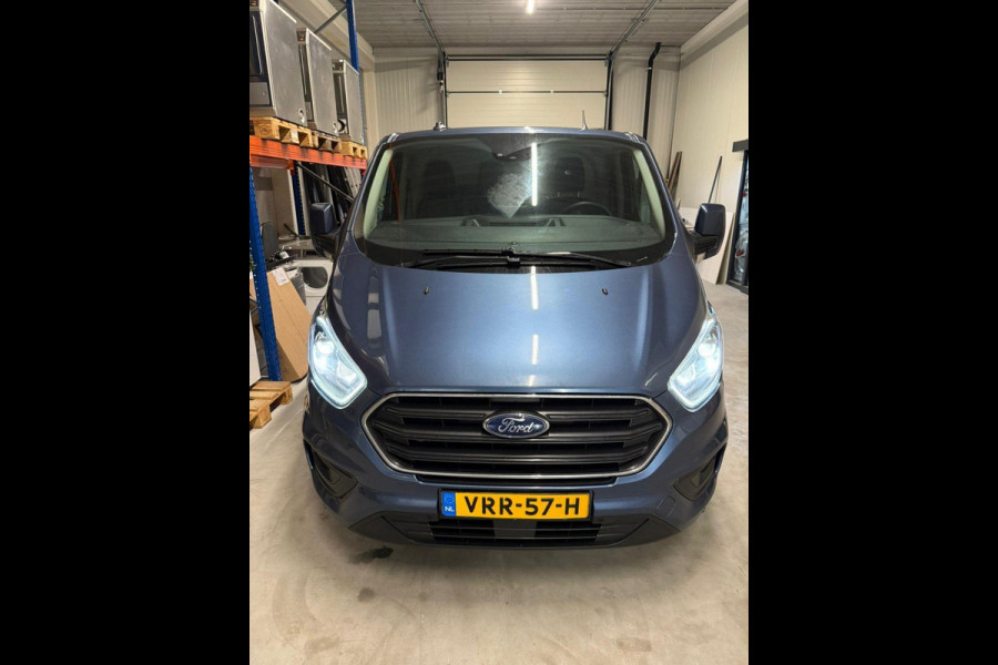 Ford Transit Custom 280 2.0 TDCI 130 PK AUTOMAAT L1H1 Limited | Camera | Adaptieve Cruise Control | BLIS | Lederen bekleding | Trekhaak | Winterpakket | Zijschuifdeur L+R