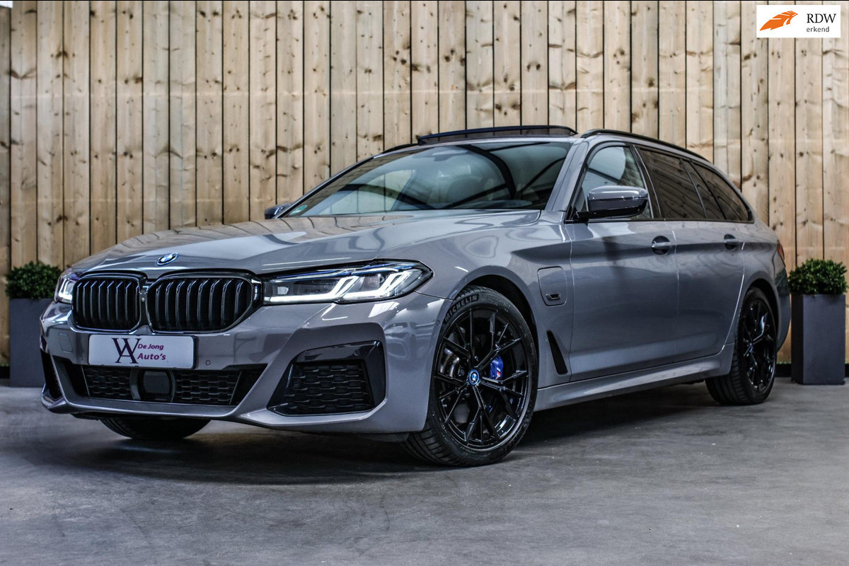 BMW 5 Serie Touring 530e xDrive M-Sport *Pano*Laser*H/K*360 Camera*Keyless*Head-Up* BMW 5 Serie Touring 530e xDrive M-Sport *Pano*Laser*H/K*360 Camera*Keyless*Head-Up*