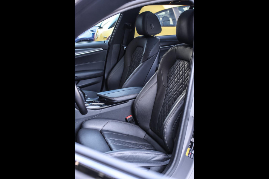 BMW 5 Serie Touring 530e xDrive M-Sport *Pano*Laser*H/K*360 Camera*Keyless*Head-Up*
