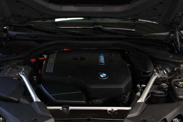 BMW 5 Serie Touring 530e xDrive M-Sport *Pano*Laser*H/K*360 Camera*Keyless*Head-Up*
