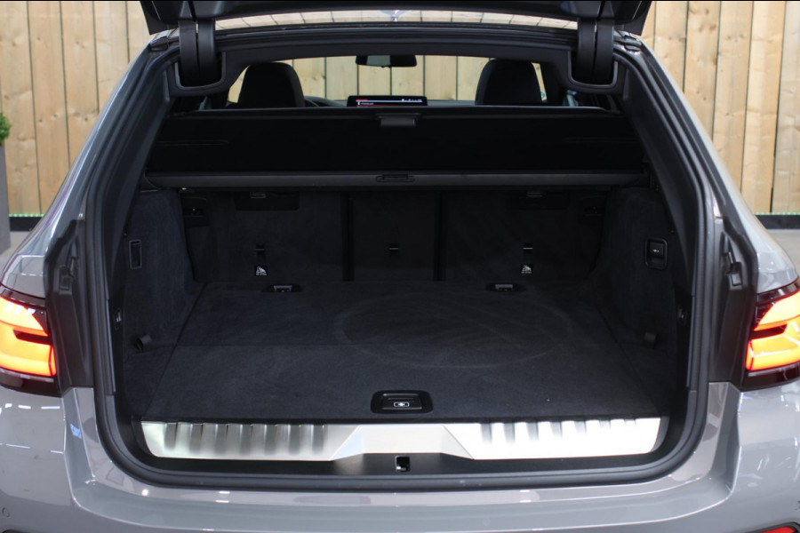 BMW 5 Serie Touring 530e xDrive M-Sport *Pano*Laser*H/K*360 Camera*Keyless*Head-Up*