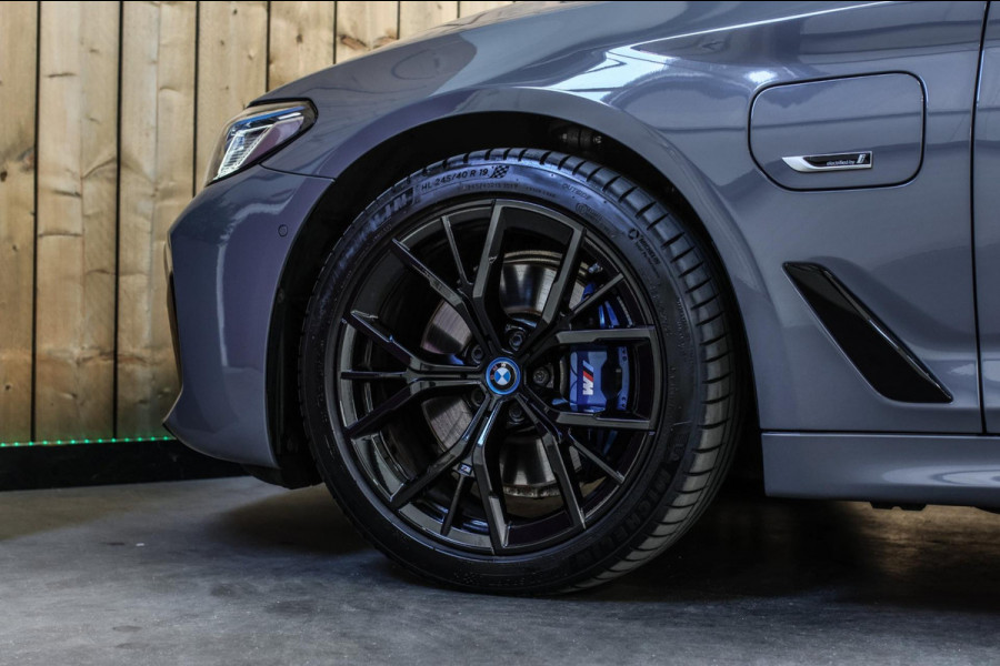 BMW 5 Serie Touring 530e xDrive M-Sport *Pano*Laser*H/K*360 Camera*Keyless*Head-Up*