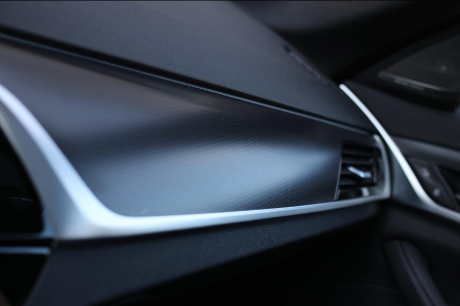 BMW 5 Serie Touring 530e xDrive M-Sport *Pano*Laser*H/K*360 Camera*Keyless*Head-Up*