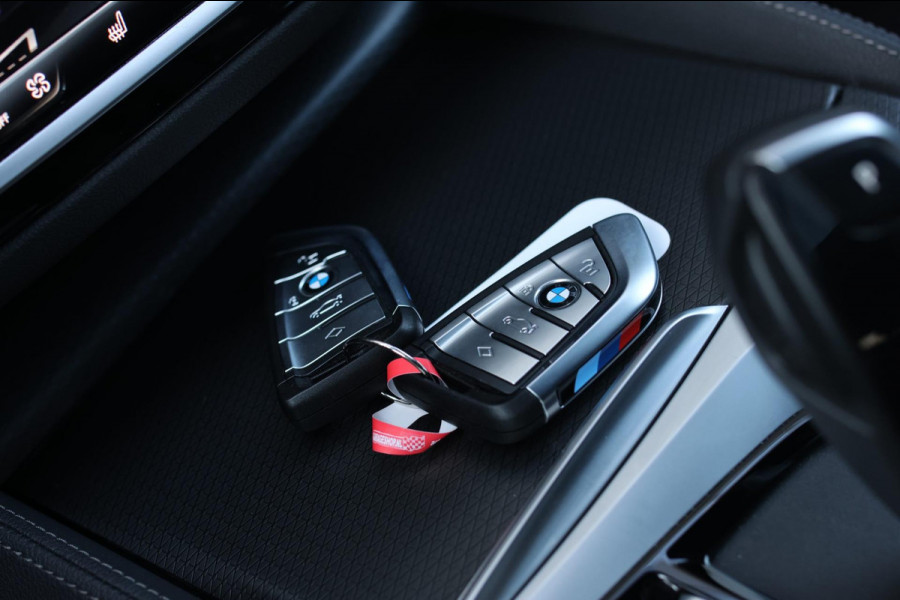 BMW 5 Serie Touring 530e xDrive M-Sport *Pano*Laser*H/K*360 Camera*Keyless*Head-Up*
