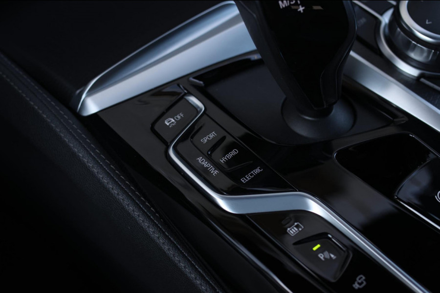 BMW 5 Serie Touring 530e xDrive M-Sport *Pano*Laser*H/K*360 Camera*Keyless*Head-Up*