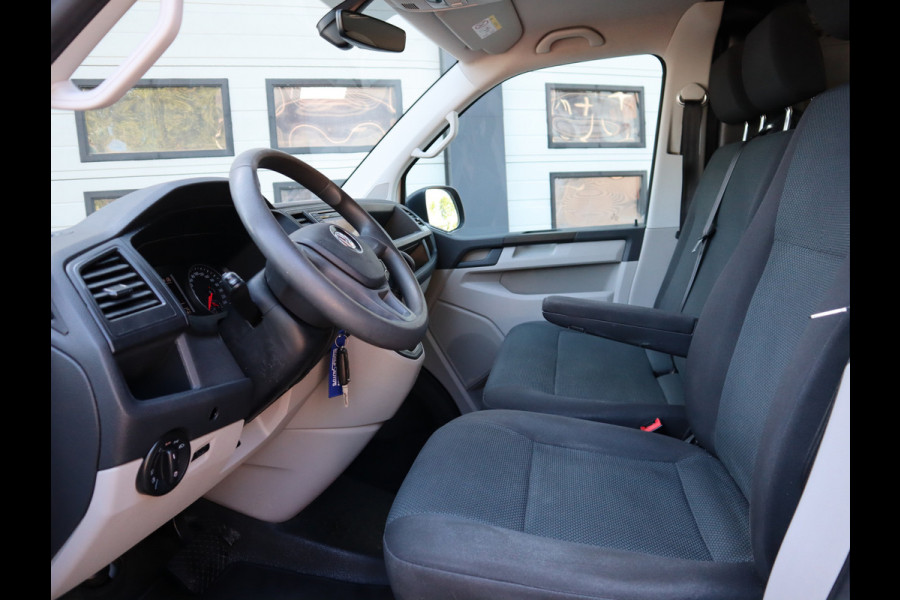 Volkswagen Transporter 2.0 TDI 150pk Euro 6 Automaat L2 Lang - Airco - Trekhaak