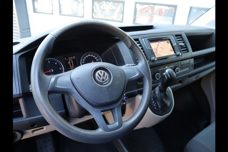 Volkswagen Transporter 2.0 TDI 150pk Euro 6 Automaat L2 Lang - Airco - Trekhaak