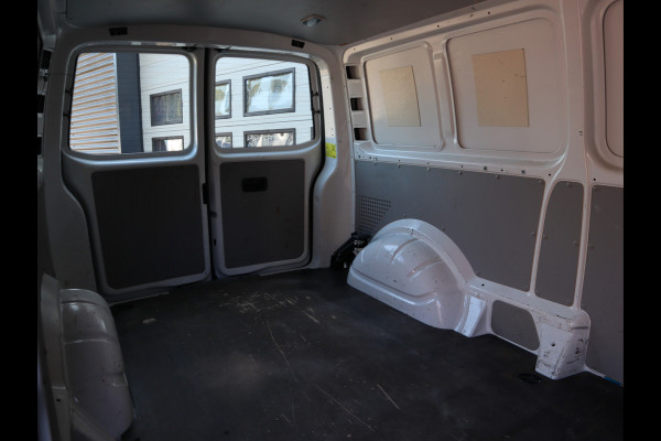 Volkswagen Transporter 2.0 TDI 150pk Euro 6 Automaat L2 Lang - Airco - Trekhaak